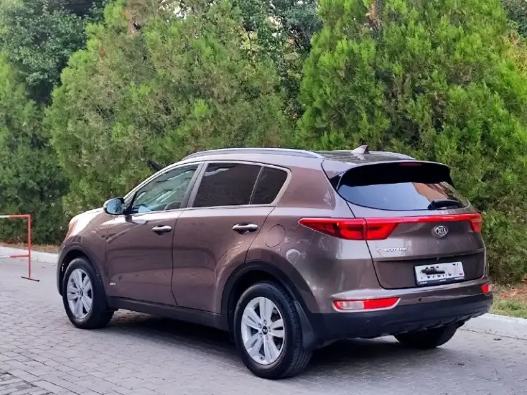 🚗
Kia sportage 2.0 2017 г. В. Полный привод.
Птс оригинал, 3 собственника. Полный пакет документов для оформления в мрэо.
Двигатель 2.0 с родным пробегом 165.000 км. Работает тихо, масло не потребляет, задирами не страдает. Техническая часть авто без нареканий. Все элементы кузова заводские в родном окрасе. Недостатков нет. Салон чистый, комфортный, аккуратный. Есть все для комфорта водителя и пассажиров. Складывание, обогрев, электрорегулировка зеркал, полный мультируль, штатная цветная мультимедиа, двузонный климат контроль, обогрев всех сидений, обогрев руля, камера, режимы управления авто на выбор для водителя, помощь при спуске, парктроник, датчик дождя, датчик света, дневные ходовые огни.
Цена: 1650000 ₽
📲 Tg: r
📞 🇷🇺 Звоните: +79496723871

Авторынок днр донецк - фотография - 3
