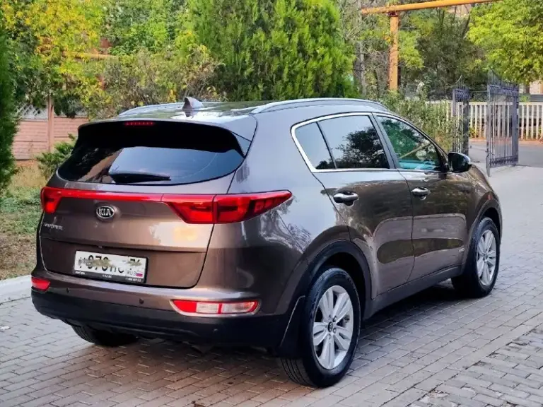 🚗
Kia sportage 2.0 2017 г. В. Полный привод.
Птс оригинал, 3 собственника. Полный пакет документов для оформления в мрэо.
Двигатель 2.0 с родным пробегом 165.000 км. Работает тихо, масло не потребляет, задирами не страдает. Техническая часть авто без нареканий. Все элементы кузова заводские в родном окрасе. Недостатков нет. Салон чистый, комфортный, аккуратный. Есть все для комфорта водителя и пассажиров. Складывание, обогрев, электрорегулировка зеркал, полный мультируль, штатная цветная мультимедиа, двузонный климат контроль, обогрев всех сидений, обогрев руля, камера, режимы управления авто на выбор для водителя, помощь при спуске, парктроник, датчик дождя, датчик света, дневные ходовые огни.
Цена: 1650000 ₽
📲 Tg: r
📞 🇷🇺 Звоните: +79496723871

Авторынок днр донецк - фотография - 5