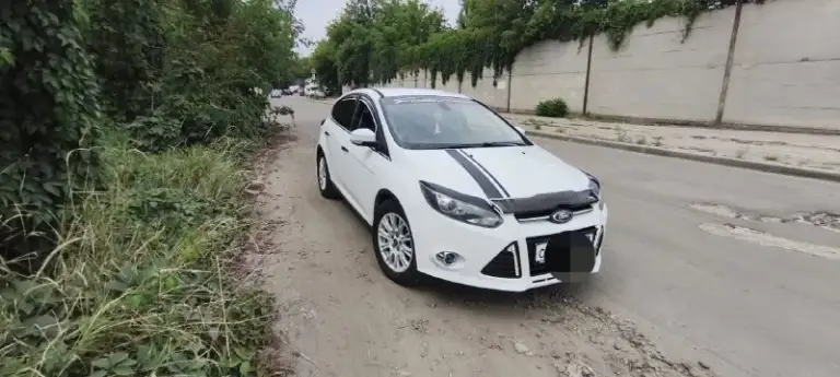 Продам ford focus 3, 2012г в отличном состоянии.
Двигатель 2.0 150л. С, автомат работает отлично без пинков и глюков.
Пробег 184000км
Отличное состояние, вложений не требуется, машина полностью обслужена. Техосмотр пройден цена 800т₽. Торг. Осмотр в донецке+7 949 4772825 - фотография - 2