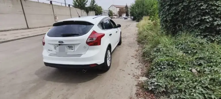 Продам ford focus 3, 2012г в отличном состоянии.
Двигатель 2.0 150л. С, автомат работает отлично без пинков и глюков.
Пробег 184000км
Отличное состояние, вложений не требуется, машина полностью обслужена. Техосмотр пройден цена 800т₽. Торг. Осмотр в донецке+7 949 4772825 - фотография - 4