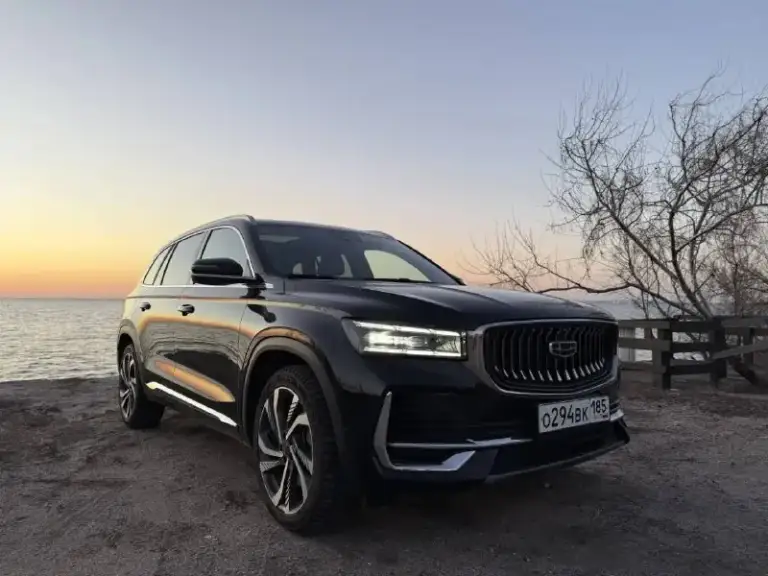 Продается эффектный и современный geely monjaro 2023
•Автомобиль выглядит дорого, притягивает взгляды и выделяется в потоке
•Год выпуска: 2023
•Пробег: 26 000 км
•Полностью родной окрас, без дтп.
•Комплектация максимальная.
•Автомобиль покупался новым, эксплуатировался бережно и аккуратно.
•На гарантии до 150 000 км или 5 лет использования.
•Полностью обслужен.
•То каждые 9 000 км у официально дилера.
•Все документы сохранены.
•Чистый ухоженный салон, без повреждений и посторонних запахов.
3 370 000
+79900096592 Даниил
📲 Tg: данил
📞 Звоните: +7(990)0096592 - фотография - 2