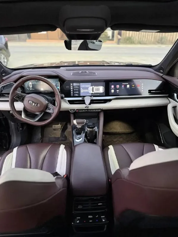 Продается эффектный и современный geely monjaro 2023
•Автомобиль выглядит дорого, притягивает взгляды и выделяется в потоке
•Год выпуска: 2023
•Пробег: 26 000 км
•Полностью родной окрас, без дтп.
•Комплектация максимальная.
•Автомобиль покупался новым, эксплуатировался бережно и аккуратно.
•На гарантии до 150 000 км или 5 лет использования.
•Полностью обслужен.
•То каждые 9 000 км у официально дилера.
•Все документы сохранены.
•Чистый ухоженный салон, без повреждений и посторонних запахов.
3 370 000
+79900096592 Даниил
📲 Tg: данил
📞 Звоните: +7(990)0096592 - фотография - 8