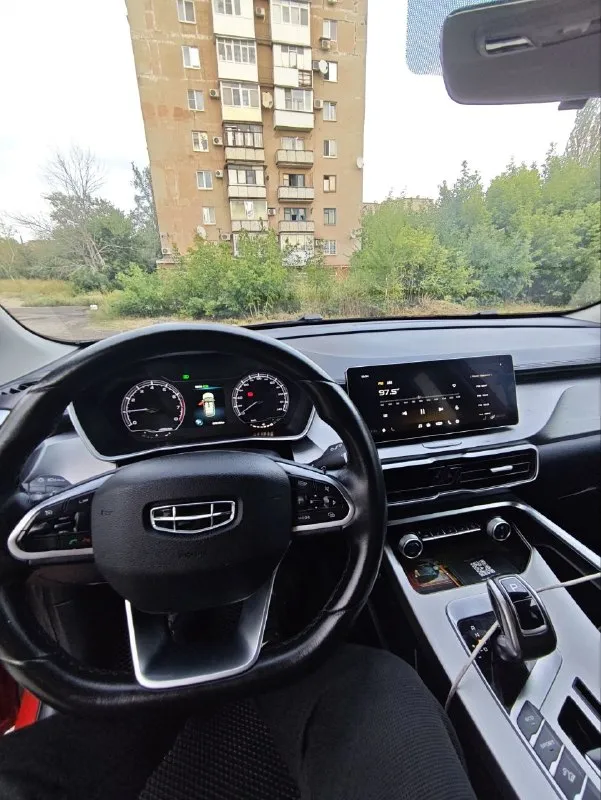 Продаю личный авто
Geely coolray 2022г.
Коробка робот 1.5 турбо на 150л. С
Двигатель/коробка находиться в отличном состоянии.
За машиной слежу, то происходит раз в 6-6.500т. Км
Все есть для комфортной езды.
Новый владелец будет доволен данным автомобилем
Цену вижу за машину 1.700.000
Возможен торг/обмен
Территориально находиться машина в горловке
Писать в лс, либо звонить
+79494067645
📲 Tg: @man1x00
📞 Звоните: +7(949)4067645 - фотография - 4