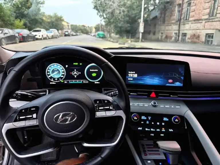 Марка автомобиля: hyundai elantra hybrid
Цена: 2.100.000 рублей
Город: донецк
Район: кировский
Год выпуска: 2023
Пробег: 58.000 км.
Двигатель: 1.6
Топливо: гибрид
Кпп: автомат
Телефон: +79493751946
Пригон под к ключ с грузии☝🏼👍🏼💪🏼
Без рисков и идеально ☝🏼👍🏼
Вы получите авто на местном учёте ☝🏼
Проверенный перевозчик ☝🏼
Полное проведение сделки ☝🏼
Максимально комфортные условия ☝🏼
Нам можно доверять 💪🏼 мы давно на рынке 💪🏼
Самая топовая комплектация 💪🏼
Шикарное состояние 👍🏼

📞 Звоните: +7(949)3751946 - фотография - 6