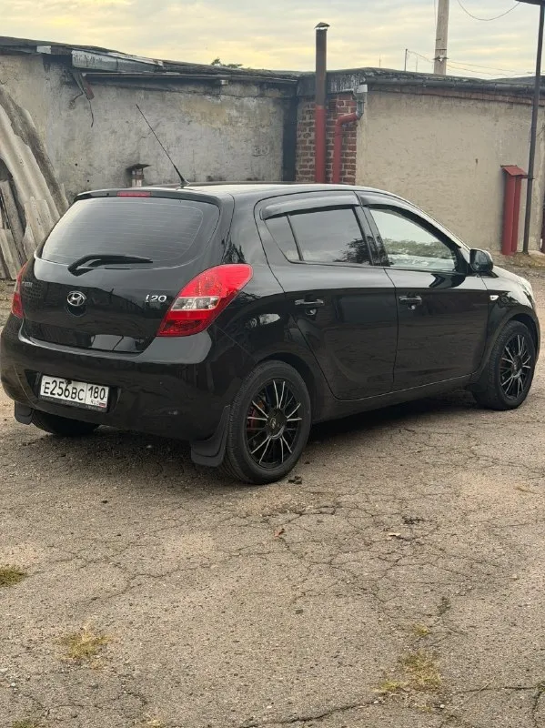 Hyundai i20 2010г.
Г. Донецк
1.4, Кпп автомат.
Пробег 171.000 тыс. Км
Цена: 700.000₽
В продаже семейный автомобиль, причина продажи-покупка авто классом выше.
По машине владею около 3-х лет. По технической части все сделано, есть история обслуживания за время владения авто.
Комплект хорошей зимней резины ikon nordman 7.
Более подробная информация по телефону: 89493552988
.
📞 Звоните: +7(949)3552988 - фотография - 4