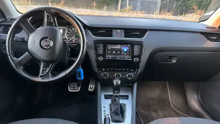 Продам skoda октавию а 7
2015 Года пробег 171 тыс километров мотор 1.4 турбо, машина полностью обслужена, коробка автомат после ремонта еще на гарантии, мотор масло не берет. По технической части без нареканий не гремит не тарахтит масла поменяны. Цена 1🍋400тыс рублей торг…мариуполь тел+79496106193
📲 Tg: сергей владимирович
📞 Звоните: +7(949)6106193 - фотография - 4