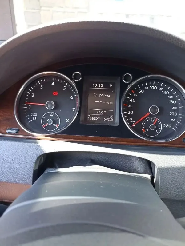 Volkswagen passat 2013 г. Пробег 160000 км. 1,8 т. 185 лошадок.
Все работает сделан антихром, колеса 18 на 245, автохолд, климат 2 х зонный, накладки на зеркала. Лэд лампы в головном свете. По машине ошибок нет.
Цена 1400000.
Телефон +7(949)405-00-00
Г. Донецк, tg: avto_dnr_baraholka
📞 Звоните: +7(949)4050000 - фотография - 4