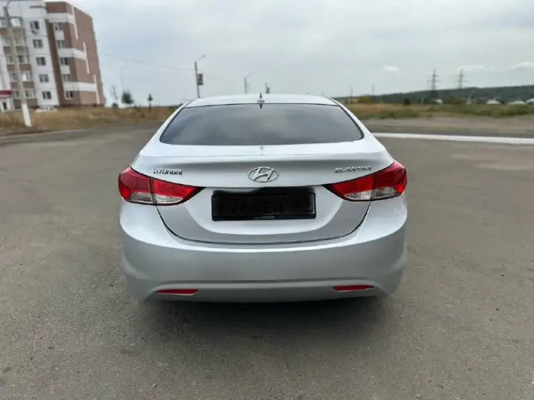 🚗 Продам hyundai elantra 1.6
📅 Год: 2012
🎨 Полностью в заводском окрасе
🪟 Все стёкла родные
📍 Волноваха
Автомобиль в хорошем состоянии, без перекрасов, всё в оригинале.
📞 Телефон: 79496153814
📞 Звоните: +7(949)6153814 - фотография - 3