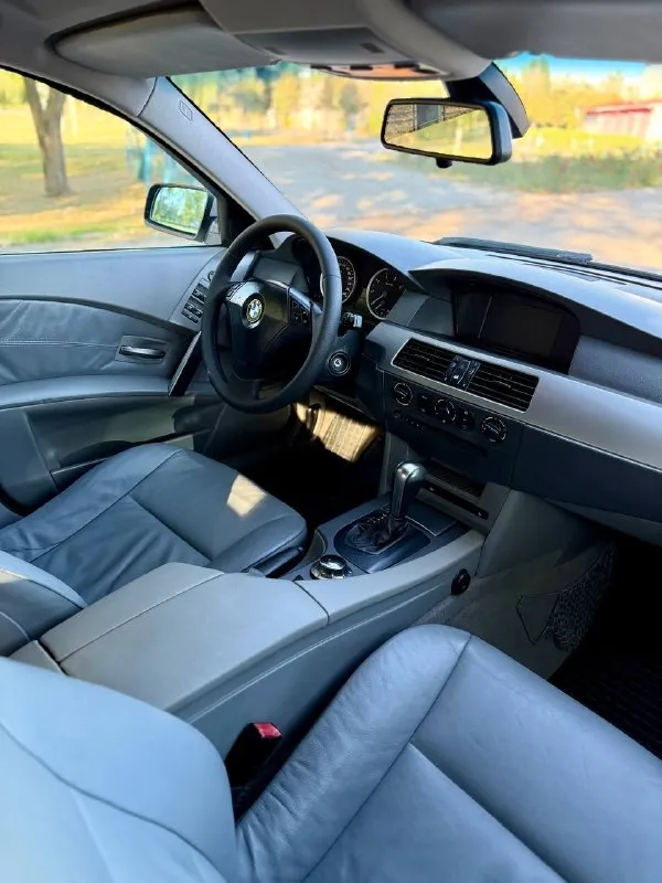🇩🇪Bmw 525 e60

💰Цена: 800 000р
🏢Город: мариуполь
📅Год выпуска: 2003
⚙️Двигатель: 2.5
⛽Топливо: бензин
⚙️Кпп: автомат

📞 Телефон:

+7-949-727-41-51
+7-989-263-55-56
+7-949-551-91-52

💾 Описание:

🐺 Легендарная 525 лиса в максимально стоковом и опрятном состоянии.

✅Пригнанная с германии в 2006,
Птс оригинал, один владелец.

✅ Мотор и коробка контрактные.

✅ Кондиционер холодит шикарно, салон на электроприводах в состоянии нового, полный электропакет, отличная резина.

✅ Ни одной ошибки ✔️

Улица шевченко 269 - фотография - 7