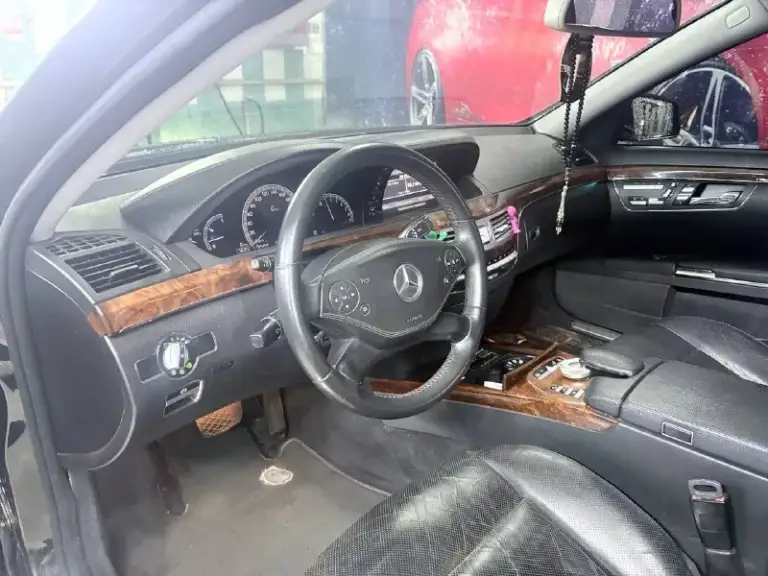 Продам свой автомобиль, либо обмен с вашей доплатой в 700₽. W221 long. 2009 г. Каждый день на ходу, по тех состоянию все отлично. Комплектация много перечислять, почти все есть. 3.5. Пробег 370000 км. .машина в донецке. Цена 1,2 +79494599150. +79951479959
📲 Tg: erik
📞 Звоните: +7(949)4599150 - фотография - 6