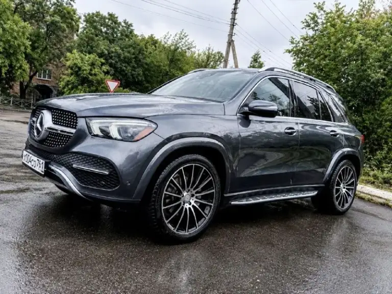 Mercedes benz gle350 рестайлинг
2021 Год ноябрь
По vin 2022год
Пробег оригинал 121 тыс км
Двигатель бензин 2.0 258л/с
9G-tronic
Комплектация base
Собственник.
Срок владения с момента завоза в рф 2 года
Автомобиль в отличном состоянии. Следил и ухаживал.
Капот крылья зеркала, все зоны риска в броне.
Vin 4jgfb4jb0na619416
Повреждения самые минимальные, безопасность родная.
Все расскажу и покажу.
Цена 4.95 млн, торг
Торез/харцызск
☎️ +7 949 051 47 29
📲 Tg: v
📞 Звоните: +7(949)0514729 - фотография - 4