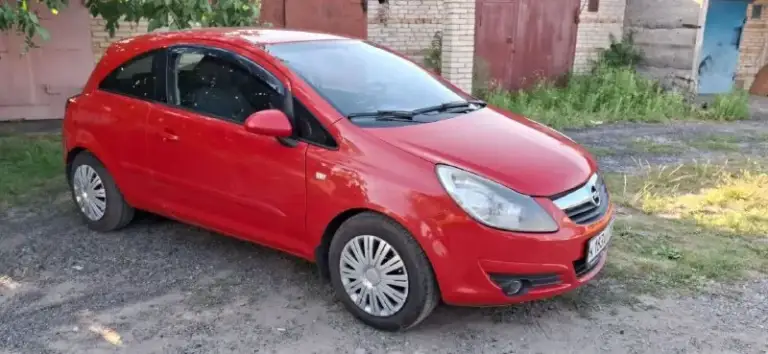 Продажа в днр продаётся опель корса d в кузове купе 2007г. Пробег 265000км двигатель бензиновый 1.2 литра, кпп автомат (роботизированный) опции: эл. Стекло подъемники, эл. Усилитель руля, эл. Регулировка зеркал кондиционер (рабочий холодит), подогрев руля, передних сидений, залнего
Стекла кузов без гнили, дно и пороги в порядке автомобиль обслужен: ходовая перебрана, двигатель обслужен. В комплекте с авто комплект зимней резины. Юридически чист без запретов, залогов, штрафов, собственник жена документы в порядке. Цена 350 000рос. Руб. Тел. +7-949-383-51-84.
В общем автомобиль на твёрдую четверку, сел-поехал - фотография - 3