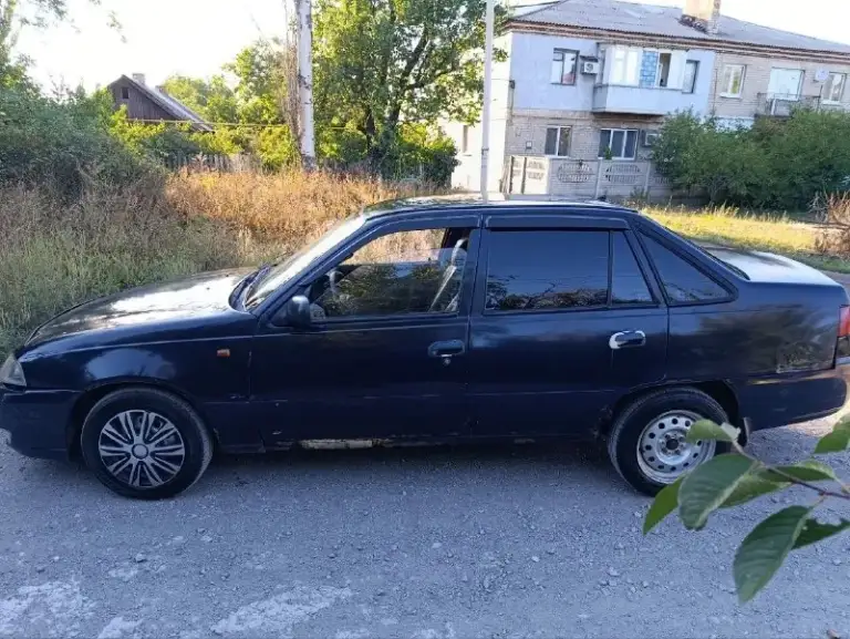 Продам daewoo nexia,2009г. В, машина полностью на ходу сел и поехал, двигатель 1500см3 работает хорошо, кпп не гремит скоростя не вылетают, по лкп есть косяки на фото все видно, электрика вся исправна, машина переоформляется, продажа по дкп, обмены не интересуют!!!, цена 115000 рублей, г. Донецк, кировский район, +7(949)701-03-49
✅ Опубликовать объявление
✍️ Наши отзывы
📞 Звоните: +7(949)7010349 - фотография - 4