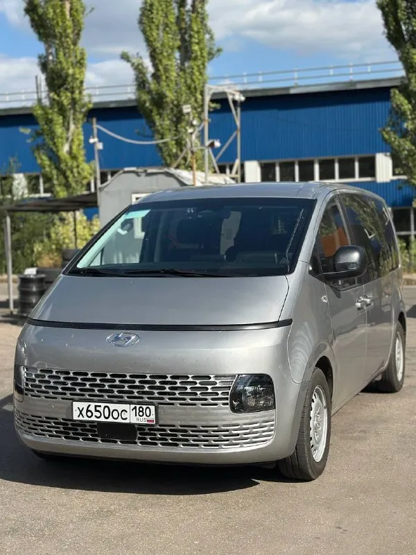 Продам hyundai staria 2022 г, 2.2 дизель 177 л. С турбо пробег 12500 км, салон 3+2+3, осмотр г. Донецк, 4.5 млн, +79493393375 - фотография - 6