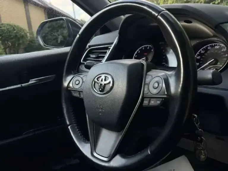 Продам toyota camry 2021 г. — редкая комплектация awd
Надежный и комфортный автомобиль — toyota camry 2021 года выпуска.
Оригинальный пробег — 107 000 км, полностью подтверждён. Машина оформлена на меня, продаю лично я, 1 хозяин по птс
— Система удержания в полосе
— Датчики слепых зон
— Камера заднего вида
— Кожаный салон
— Подогрев сидений
— Apple carplay
— Электро ручник
— Автоматический свет
— И многое другое для комфортной езды
Автомобиль американской сборки 🇺🇸
Установлен один из самых надёжных двигателей в линейке:
2.5 Литра, 206 л. С.
В паре с ним работает 8-ступенчатая автоматическая коробка передач, которая обеспечивает плавную и экономичную езду.
Техническое состояние:
Автомобиль полностью обслужен и не требует никаких вложений
Все жидкости заменены
Установлена абсолютно новая резина
Машина в отличном состоянии — сел и поехал.
Редкий вариант с полным приводом, который действительно сложно найти.
Цена 2.600.000
Остальные все вопросы по телефону
+79495406460

📞 Звоните: +7(949)5406460 - фотография - 6