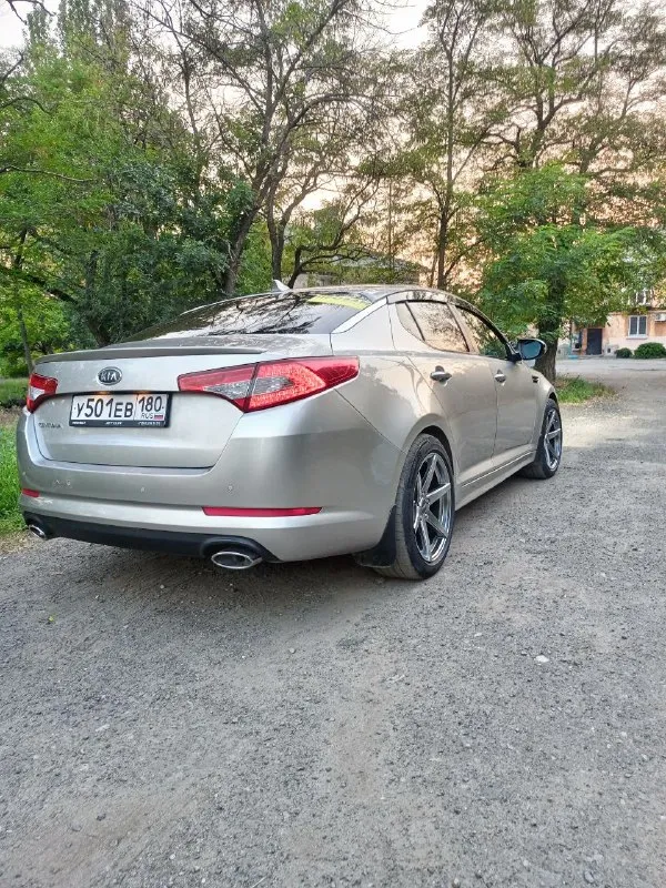Продам kia оптима 2012 года, на метане в хорошем состоянии, пробег 190т родной, мотор dohc 2.4 190лс масло не ест 100%, увеличеный поддон, коробка 6-ступенчатый классический автомат, техосмотр пройден, стёкла все родные, два ключа, по комплектации: клима, четыре стеклоподъемника, складывание зеркал, без ключевой доступ, камера заднего вида, задний парктроник, линзы ближний дальний туманки, поворотный свет, память сидений, подогрев передних и задних сидений, салон кожа в отличном состоянии, подогрев руля, музыка infinity заводской сабвуфер, датчик света дождя, абс есп, круиз, регистратор перед зад, авто без вложений, оформлена на меня, горловка, цена 1,300000₽т+79494793200
📲 Tg:. .
📞 Звоните: +7(949)4793200 - фотография - 4
