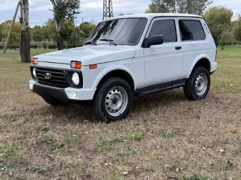 Продам ниву 2018г 120 пробег родной, 3 хозяина авто в отличном состоянии без вложений вся техника а идеальном состоянии цена 610 тысяч торг срочно 🚨 +79495565482 антон - фотография - 1