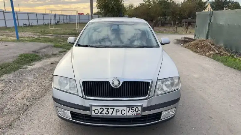 Шкода октавия.
Год 2007
Объем 1.6
Коробка автомат.
Пробег 376т, км
Двигатель без лишних шумов коробка после капетплки заказ наряд на 200т. Руб работает четко без пинков ходовка в норме по салону целая документы в полном порядке приежяйте смотрите есть моменты по кузову виде рыжиков на арках низ дверей на кромке багажника на езду не влияет ни как за эти деньги хороший класс машины надежный комфортный, если не продам дождусь свободного места в молярке устраню моменты по кузову и будит дороже
Цена 440
Тел: +79613130222
Тел: +79495806290
Вотсап - телеграмм - фотография - 1