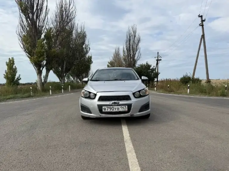 Продам chevrolet aveo t300 2012 года выпуска, двигатель 1.6  116л. С. Пробег 318 000км. В базе пробег 268 000. Машина в хорошем состоянии.
  Авто долго стояло по этому из свежего, подушки двигателя и коробки, масла в акпп и моторе.
 
  На ходу, но технически требует небольших вложений.
 
  3 Владельца за все время, последний владелец девушка с 2021 года.
  Авто не гнилое, дырок нет есть следы коррозии из-за долгого простоя.
 
  430 000 Без торга
 
  Находится в новоазовске
+79498393706
📲 Tg: @zov_transfer_rf
📞 Звоните: +7(949)8393706 - фотография - 1