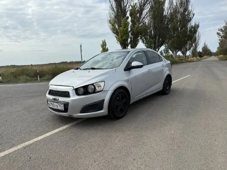 Продам chevrolet aveo t300 2012 года выпуска, двигатель 1.6  116л. С. Пробег 318 000км. В базе пробег 268 000. Машина в хорошем состоянии.
  Авто долго стояло по этому из свежего, подушки двигателя и коробки, масла в акпп и моторе.
 
  На ходу, но технически требует небольших вложений.
 
  3 Владельца за все время, последний владелец девушка с 2021 года.
  Авто не гнилое, дырок нет есть следы коррозии из-за долгого простоя.
 
  430 000 Без торга
 
  Находится в новоазовске
+79498393706
📲 Tg: @zov_transfer_rf
📞 Звоните: +7(949)8393706 - фотография - 3