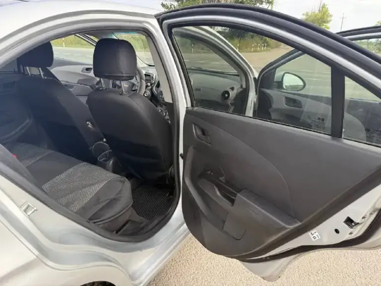 Продам chevrolet aveo t300 2012 года выпуска, двигатель 1.6  116л. С. Пробег 318 000км. В базе пробег 268 000. Машина в хорошем состоянии.
  Авто долго стояло по этому из свежего, подушки двигателя и коробки, масла в акпп и моторе.
 
  На ходу, но технически требует небольших вложений.
 
  3 Владельца за все время, последний владелец девушка с 2021 года.
  Авто не гнилое, дырок нет есть следы коррозии из-за долгого простоя.
 
  430 000 Без торга
 
  Находится в новоазовске
+79498393706
📲 Tg: @zov_transfer_rf
📞 Звоните: +7(949)8393706 - фотография - 9