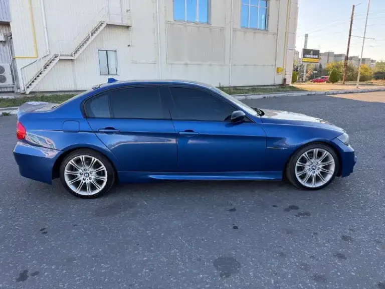 Bmw 325xi, 2007 год.
N52b30af бензин, объём 3.0 литра, полный привод, классический автомат.
Пробег 171 500 км.
Автомобиль в хорошем состоянии: оцинкованный кузов без коррозии, стёкла оригинальные. Работает ровно, коробка переключает чётко, климат-контроль холодит.
Автомобиль обслужили, сел и поехал.
Документы в полном порядке, учет на 180 регионе, техосмотр пройден.
Продажа от собственника.
Цена фиксированная— 870 000 рублей!
Комплект хороших дисков r19 с резиной в сборе.
Город: донецк. Телефон: +79493710826 (есть мах, telegram). Отправим полный видеообзор автомобиля.
📞 Звоните: +7(949)3710826 - фотография - 7
