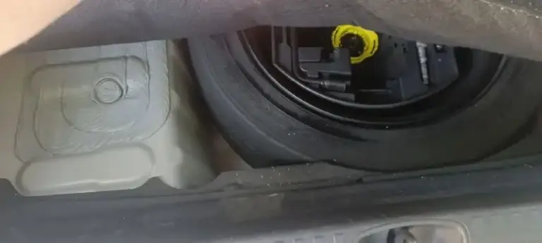 Продам citroen с 4,2012 года выпуска.1.6 5ти ступка, механика.
Пробег 158 тыс.
Стекла все родные,
Два комплекта резины новые.
Два ключа,
Машина не гнилая от слова совсем,
Полная комплектация,
Подогрев сидений,
Центральный замок,
Умный свет,
Климат контроль работает в обе стороны отлично.
Ручник держит,
Техосмотр пройден.
Всё работает, всё светится.
Контрактный двигатель,
Хозяин. Любое переоформление.
Вопросы по телефону+79495705215
Горловка
Цена 500 т. Р.
📞 Звоните: +7(949)5705215 - фотография - 9