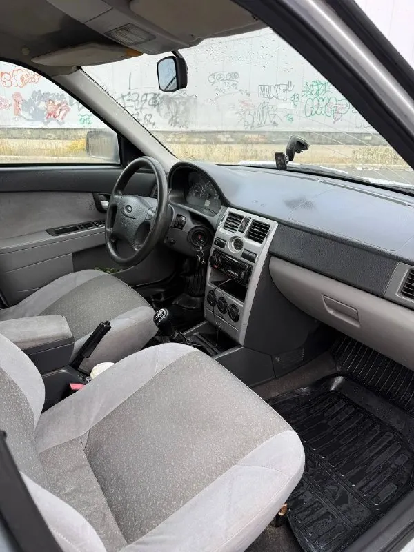 Ваз priora 2009 год 1.6 (16v)
🎁 Цена 210 тысяч
Машина в хорошем состоянии.
Работает очень хорошо, не троит, тянет отлично. Коробка без нареканий, все скоростя на месте. Ходовая часть в хорошем состоянии.
Салон чистый, опрятный.
Электрика исправна. Кузов в хорошем состоянии.
Есть следы эксплуатации.
Реально жива приора с красивыми номерами
Цена с номерами 349 тысяч
Документы в полном порядке, тех осмотр пройден, можно сразу в мрэо
Осмотр макеевка +79490514947
📞 Звоните: +7(949)0514947 - фотография - 5