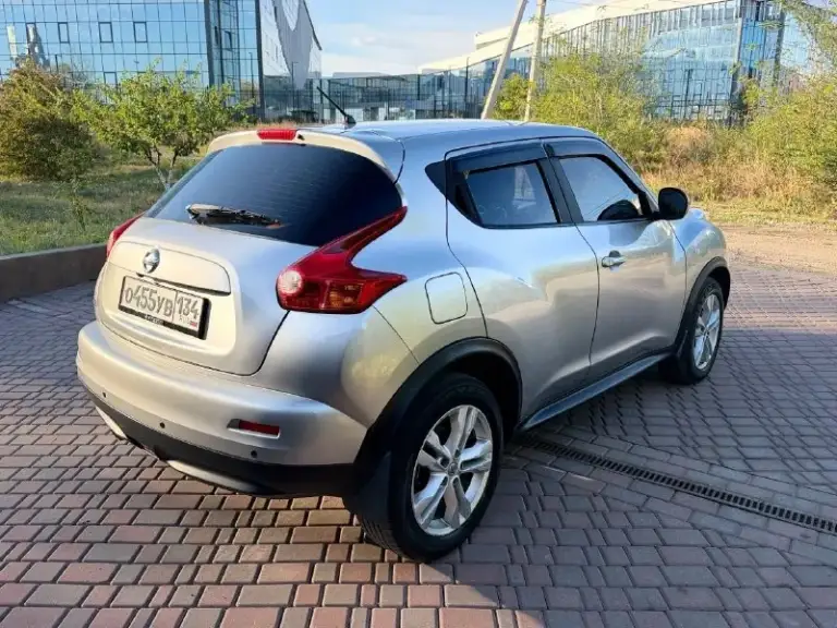 Продам nissan juke 2012 года выпуска в отличном состояние кузов без дтп и замечаний покрыта керамикой обработана антикором, прошла полное т. О заменено сцепление valeo, масла в двигателе и в кпп матюль, ходовая часть полностью обслужена, есть все накладные, готов поехать на любое ваше сто, очень комфортный и экономичный автомобиль, в максимальной комплектации с документами полный порядок тех осмотр до 27 года, г. Мариуполь цена 750.000 тел +79490029771 - фотография - 3