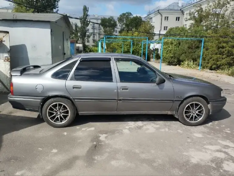 Продам opel вектра а. 1990г. , 1,6 карбюратор, газ/бензин. Газ вписан. Сигнализация, центральный замок, зеркала с эл. Регулировкой и подогревом, передние эл. Стеклоподъёмники шумоизоляция, колеса r15. Днище поварено и замовилено. По кузову есть моменты, не критичные. Машина не новая. Диагностическая карта (то) сделана. Цена 170 000₽. Т. +79497188067 николай
📲 Tg: николай
📞 Звоните: +7(949)7188067 - фотография - 2