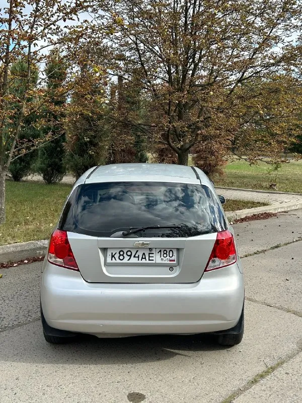 ‼️В продаже ‼️shevrolet aveo газ/бензин - 2005г.
Действительная диагностическая карта, газ евро-4(вписан в птс)
Двигатель 1.5, работает отлично, не дымит, не троит.
Мкпп 5 ступка, переключается исправно, бывает 4 передача вылетает.
Ходовая нормальная, в комплекте с машиной отдам еще запчастей новых к ней. По технике отлично, никогда не подводила
Юр. Чистая - я хозяин. Переоформление без проблем.
По электрике все работает, кондиционер работает(заправлен) дует исправно, 4 эсп, гур, эл. Регулировка зеркал, эл. Корректор фар, свет, в общем все работает.
Ремень грм и ремень генератора с роликами поменяны 3.500км назад.
Гбц новая. Газ обслужен(фильтра, датчики поменяны)
Установлена неплохая музыка с планшетом.
Пороги гнилые!!! Днище целое!!! Комплектом отдам новые пороги.
Иллюзий не стройте, по кузову видно на фото.
Цена - 200.000₽
Г. Донецк, пролетарский район. +79490332693
.
📞 Звоните: +7(949)0332693 - фотография - 4