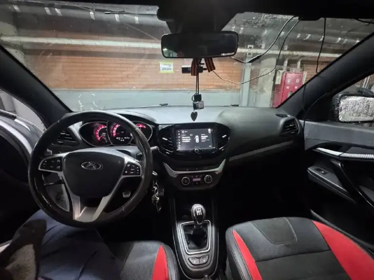 Ваз vesta sport 1.8 mt, 145 л. С. | 2021 год
Пробег: 132 454 км | 1 владелец
Продаю ваз vesta sport 2021 года — полноценную заводскую спортивную версию, а не обычную vesta с обвесом.
Автомобиль с момента покупки находился в одних руках. За время эксплуатации было одно дтп, информацию по нему предоставлю заинтересованному покупателю.
Двигатель 1.8, 145 л. С. , механическая коробка передач. Отличная управляемость, спортивная подвеска и уверенная динамика.
Комплектация:
• Оригинальный спортивный обвес vesta sport.
• Легкосплавные диски r17.
• Спортивные сиденья с выраженной боковой поддержкой.
• Чёрный потолок.
• Мультимедийная система с навигацией.
• Bluetooth и подключение телефона.
• Камера заднего вида.
• Климат-контроль.
• Подогрев передних сидений.
• Круиз-контроль и ограничитель скорости.
• Мультируль.
• Электростеклоподъёмники всех дверей.
• Электрорегулировка зеркал.
• Abs и esp.
• Спортивные накладки на педали.
По технической час
📲 Tg: @dannygreene77
📞 Звоните: +7(949)5509272 - фотография - 9