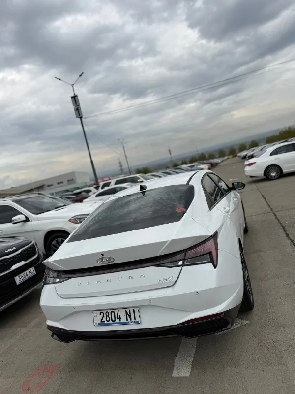 🔹Hyundai elantra hybrid 🔹

Год: 2022/4
Двигатель: 1.6 гибрид (150 л. С. )
Привод: передний
Пробег: 44 500 км
Кожаный салон
Цена: 2 000 000 руб
➖➖➖➖➖➖➖➖➖➖
Есть видео обзор 📹
По всем вопросам:
+79494093550 Телеграмм 📬
+79498496669 Звонки ☎️

Комплектация:
Elantra hybrid limited

• Музыка bose
• Память сидений
• Люк
• Камера заднего вида
• Адаптивный круиз
• Климат контроль
• Кожаный салон
• Подогревы передних сидений
• Вентиляция передних сидений
• Электро ручник
• Электро регулировка сидений
• Auto hold
• Линзовая оптинка
• Парктроники
📞 🇷🇺 Звоните: +79494093550 - фотография - 2