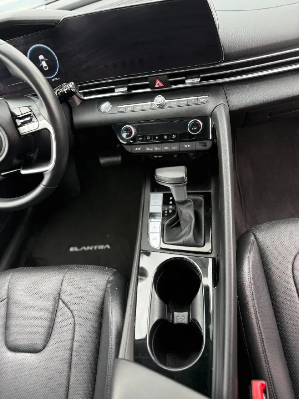 🔹Hyundai elantra hybrid 🔹

Год: 2022/4
Двигатель: 1.6 гибрид (150 л. С. )
Привод: передний
Пробег: 44 500 км
Кожаный салон
Цена: 2 000 000 руб
➖➖➖➖➖➖➖➖➖➖
Есть видео обзор 📹
По всем вопросам:
+79494093550 Телеграмм 📬
+79498496669 Звонки ☎️

Комплектация:
Elantra hybrid limited

• Музыка bose
• Память сидений
• Люк
• Камера заднего вида
• Адаптивный круиз
• Климат контроль
• Кожаный салон
• Подогревы передних сидений
• Вентиляция передних сидений
• Электро ручник
• Электро регулировка сидений
• Auto hold
• Линзовая оптинка
• Парктроники
📞 🇷🇺 Звоните: +79494093550 - фотография - 4