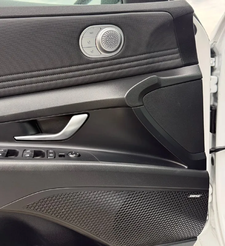🔹Hyundai elantra hybrid 🔹

Год: 2022/4
Двигатель: 1.6 гибрид (150 л. С. )
Привод: передний
Пробег: 44 500 км
Кожаный салон
Цена: 2 000 000 руб
➖➖➖➖➖➖➖➖➖➖
Есть видео обзор 📹
По всем вопросам:
+79494093550 Телеграмм 📬
+79498496669 Звонки ☎️

Комплектация:
Elantra hybrid limited

• Музыка bose
• Память сидений
• Люк
• Камера заднего вида
• Адаптивный круиз
• Климат контроль
• Кожаный салон
• Подогревы передних сидений
• Вентиляция передних сидений
• Электро ручник
• Электро регулировка сидений
• Auto hold
• Линзовая оптинка
• Парктроники
📞 🇷🇺 Звоните: +79494093550 - фотография - 6
