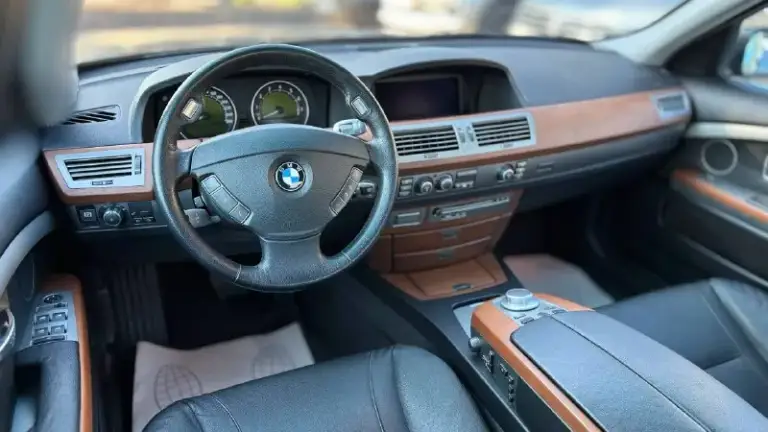 😍Bmw 7i
— Двигатель: 3.0
— Вид топлива: бензин
— Кпп: автомат
— Кузов: седан
— Пробег: 138.000км
— Год выпуска: 2008
— Цена: 1.800.000
Продажа возможна:
✅Наличный расчет
✅Безналичный
✅Кредит по 2 документам
🔄Обмен на ваш авто
📞+7(949) 511-11-56
📍Адрес: мариуполь, ул. Макара мазая, 41
⏰️Работаем с 10.00 до 18.00
🚘 Автосалон — автоточка - фотография - 6