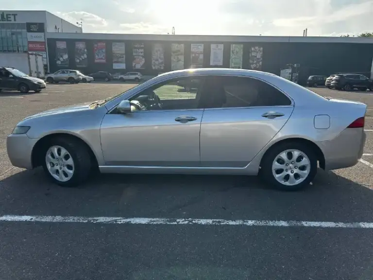 Донецк
535.000 Рублей торг
Honda accord 2003г.
Бензин 2.0 литра, передний привод
Продам живого аккорда. Японская сборка, не распил и не конструктор. Документы в порядке. Техническая часть в хорошем состоянии, ни каких проблем с двс и нет и не предвидится. Масло не расходует. Замена масла своевременная. Бережная эксплуатация и гаражное хранение. Кузов ровный, есть косметические окрасы и мелкие коцки в силу возраста.
Недавно полностью перебрал всю ходовку, ни каких посторонних шумов нет.
Осмотр г. Донецк, днр
+79494598795
📲 Tg: @gosza1
📞 Звоните: +7(949)4598795 - фотография - 6