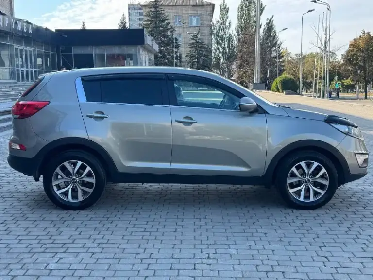 Kia sportage
2015 Год
Двигатель 2.0 бензин
Коробка автомат
Автомобиль в отличном состоянии,
Кузов без дтп весь в заводском окрасе,
Двигатель работает как часики, без посторонних шумов !
Вообщем машина без вложения готов на любые проверки с вашей стороны !
С документами все в порядке продажа с полным переоформлением в мрэо !
Г. Донецк
Цена 1.415 тыс. ₽
(Возможен обмен, а также продажа в кредит)
Звоните остальное по
+79495210905
📲 Tg: r. B
📞 Звоните: +7(949)5210905 - фотография - 4