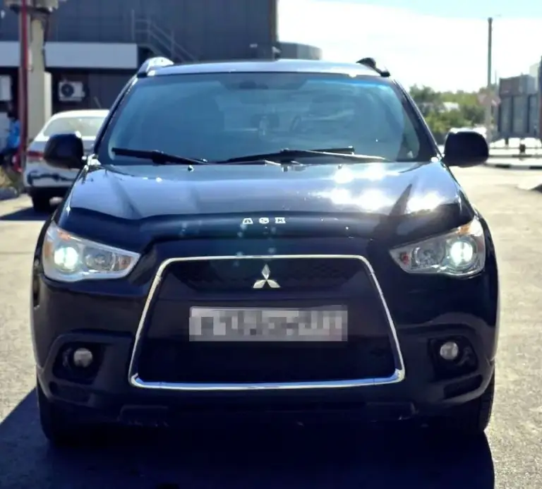 Продаю свой автомобиль mitsubishi asx 2011 года. Без дтп. Родной пробег 200000. 1.6 механика. Два комплекта ключей. То проходила во время по регламенту. Масло не расходует от замены до замены. По электронике всё исправно. Ошибок чеков нет. По кузову как на фото. Юридически чист. Продажа с полным переоформлением. Осмотр г. Донецк по договорённости. Имеется диагностическая карта. Звонить по номеру +79490881846 или пишите в телеграмм. Цена 890000
📲 Tg: анна
📞 Звоните: +7(949)0881846 - фотография - 1