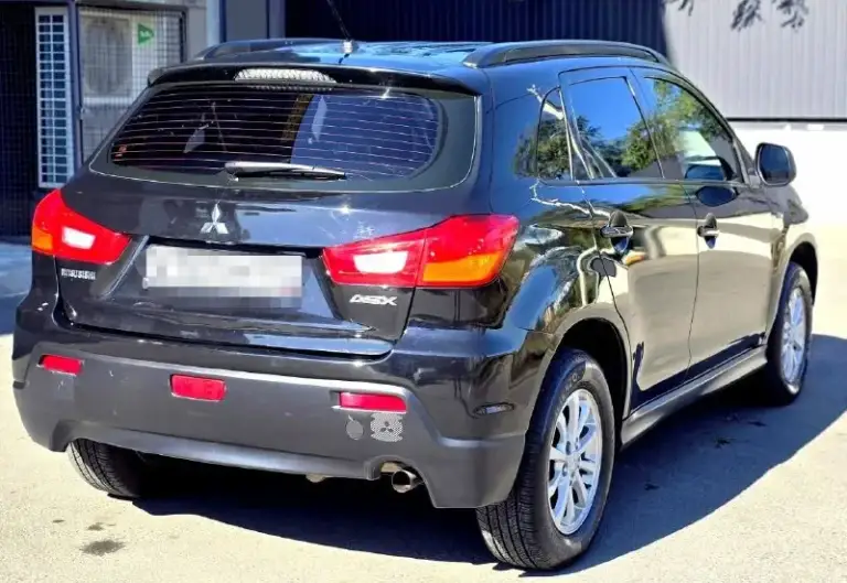 Продаю свой автомобиль mitsubishi asx 2011 года. Без дтп. Родной пробег 200000. 1.6 механика. Два комплекта ключей. То проходила во время по регламенту. Масло не расходует от замены до замены. По электронике всё исправно. Ошибок чеков нет. По кузову как на фото. Юридически чист. Продажа с полным переоформлением. Осмотр г. Донецк по договорённости. Имеется диагностическая карта. Звонить по номеру +79490881846 или пишите в телеграмм. Цена 890000
📲 Tg: анна
📞 Звоните: +7(949)0881846 - фотография - 4