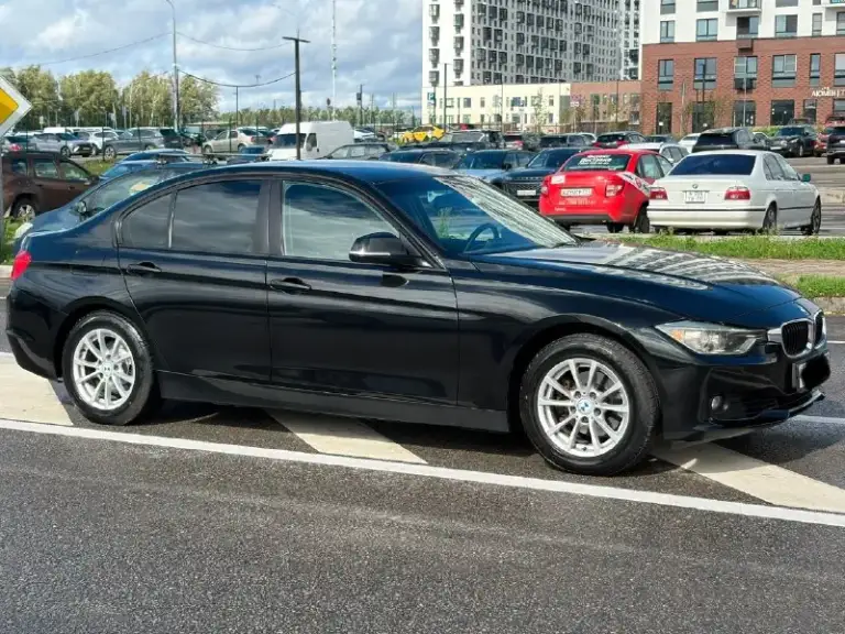 Продам bmw f30
2012 Год, мотор 2.0 ( 184 л. С. )
Пробег 195.000 км.
Продам bmw с зеленой автотекой. Птс оригинал 3 собственника. 2 литра, бензин, мотор в хорошем состоянии, не дымит и не коптит, ни грамма масла не ест. От замены до замены 0 грамм. Автомат в отличном состоянии ходовая обслужена от и до, новые тормозные, накладки стойки, пружины, шаровые климат в рабочем состоянии пробег оригинальный!!! Резина good year sport, в отличном состоянии, как и. Цепь уже менялась состояние салона очень хорошее. Все в исправном состоянии, не требует вложений много родной краски, шпакли нигде нет.
Юридически авто чист!
Цена 1.420.000₽
Осмотр г. Макеевка
+79494009981
+79496164143
📞 Звоните: +7(949)4009981 - фотография - 7