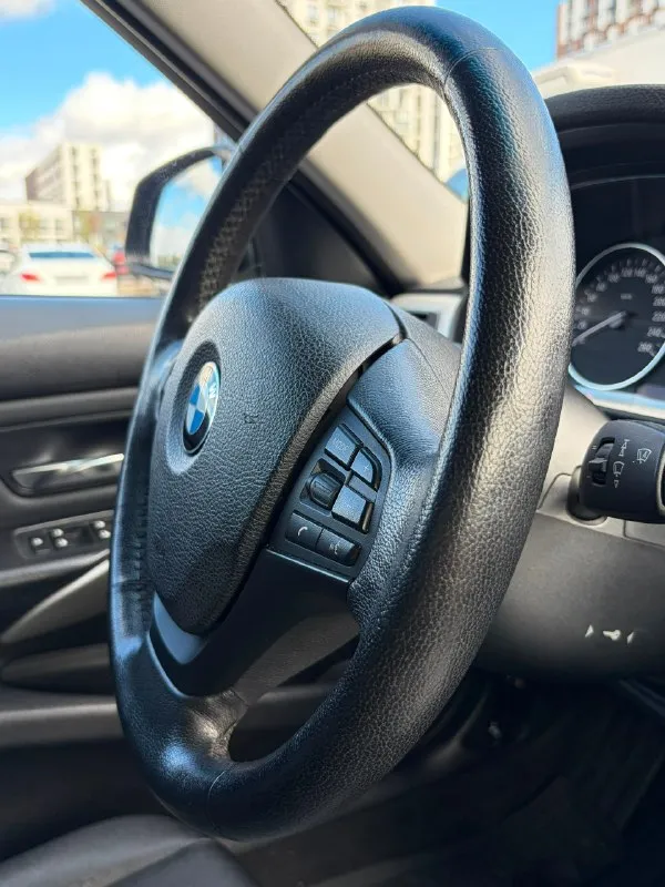 Продам bmw f30
2012 Год, мотор 2.0 ( 184 л. С. )
Пробег 195.000 км.
Продам bmw с зеленой автотекой. Птс оригинал 3 собственника. 2 литра, бензин, мотор в хорошем состоянии, не дымит и не коптит, ни грамма масла не ест. От замены до замены 0 грамм. Автомат в отличном состоянии ходовая обслужена от и до, новые тормозные, накладки стойки, пружины, шаровые климат в рабочем состоянии пробег оригинальный!!! Резина good year sport, в отличном состоянии, как и. Цепь уже менялась состояние салона очень хорошее. Все в исправном состоянии, не требует вложений много родной краски, шпакли нигде нет.
Юридически авто чист!
Цена 1.420.000₽
Осмотр г. Макеевка
+79494009981
+79496164143
📞 Звоните: +7(949)4009981 - фотография - 9