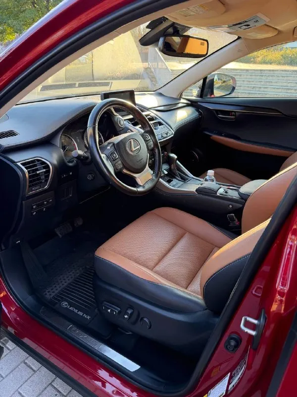 В продаже lexus nx300 с полным приводом. Дата выпуска 2020/09. Идеальное состояние. Комплектация с вентиляцией и обогревом сидений и руля. Продажа срочная 🚨 в связи с приобретением нового авто. Два комплекта резины.
Обращайтесь по телефону +79493399328 (telegram) - ростислав. - фотография - 7