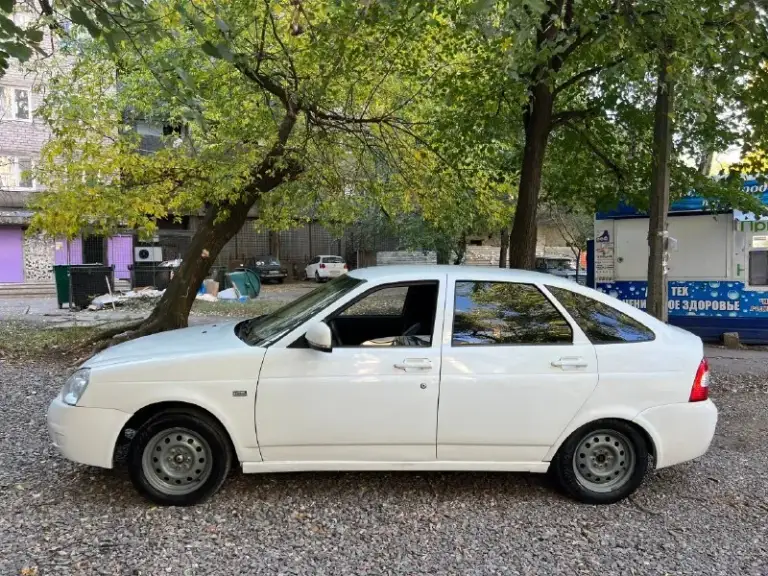 Продам приору 10 год на шеснаре
Днище стаканы целые, коробка без хрустов и вылетов, мотор очень бодрый, не троит не дымит, была замена масла в коробке и двигателе, центральный замок, неплохая музыка, ходовка сбитая, нечего не стучит не гремит, руль ни куда не тянет, колеса все сбалансированы! Салон приятный, по электрике все светится все работает, печка греет. Едет очень хорошо, особенно трассовые поездки. По кузову есть моменты, видны на фото, в вложениях не нуждается, состояние сел и поехал, все вины читаются, по документам чистая без запретов, переоформление без проблем! Возможен пригон, по договоренности, или видео обзор!
Цена 230к торг небольшой
Находится в донецке
+7 949 082 59 09

📞 Звоните: +7(949)0825909 - фотография - 10