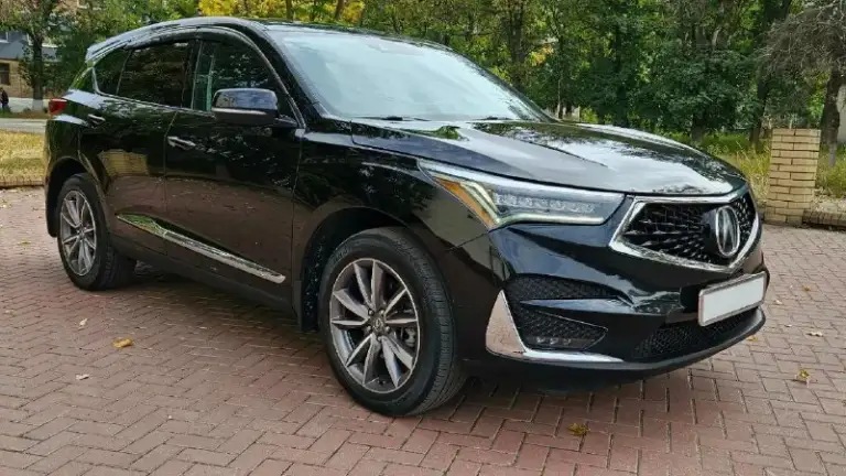 Acura rdx iii, год выпуска - 2020, год продажи - 2021, собственник, пробег 67000, объем 2,0л, мощность 276 л. С, привод - полный, цвет – черный перламутр, расход топлива (смешанный режим) – 9,8-10,2л, колеса – 235/55 r19 + комплект зимних шин. Гаражное хранение, авто выходного дня. Цена 2 950 тыс. Руб.
Описание:
Автомобиль японского автопроизводителя honda, выпускающая автомобили премиум класса. Машина без скрипов, рыжиков. Безопасность целая, заводская.
Привод полный, sh-awd, может передавать до 100% тяги на ось и распределять между правыми и левыми колесами, помогая в поворотах. 10-ступенчатая автоматическая коробка передач. Едет без рывков и пинков. Светодиодная оптика светит ночью далеко и четко. Акустика els studio – премиальный звук.
Сидения – кожа, спортивные с подогревом, регулировка в 12 направлениях, память на 2х.
Камера, паркотроник, система мониторинга слепых зон, контроль давления в шинах, вспомогательные системы торможения, антипробуксовочная система, си
📞 Звоните: +7(949)3035171 - фотография - 2
