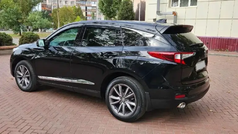 Acura rdx iii, год выпуска - 2020, год продажи - 2021, собственник, пробег 67000, объем 2,0л, мощность 276 л. С, привод - полный, цвет – черный перламутр, расход топлива (смешанный режим) – 9,8-10,2л, колеса – 235/55 r19 + комплект зимних шин. Гаражное хранение, авто выходного дня. Цена 2 950 тыс. Руб.
Описание:
Автомобиль японского автопроизводителя honda, выпускающая автомобили премиум класса. Машина без скрипов, рыжиков. Безопасность целая, заводская.
Привод полный, sh-awd, может передавать до 100% тяги на ось и распределять между правыми и левыми колесами, помогая в поворотах. 10-ступенчатая автоматическая коробка передач. Едет без рывков и пинков. Светодиодная оптика светит ночью далеко и четко. Акустика els studio – премиальный звук.
Сидения – кожа, спортивные с подогревом, регулировка в 12 направлениях, память на 2х.
Камера, паркотроник, система мониторинга слепых зон, контроль давления в шинах, вспомогательные системы торможения, антипробуксовочная система, си
📞 Звоните: +7(949)3035171 - фотография - 3