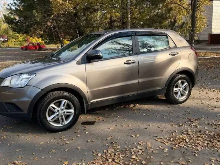 🚀Продам
🚗Ssangyong actyon 
Санг енг акшен
Год выпуска: 2011
Пробег: 230.000
Машина на дизеле

🔥Акпп с выбором режимов
Полный привод + блокировка

🥇1 Собственник всю жизнь
Все заказ наряды на руках за 15 лет!!!

Сервисная книга(полное обслуживание у диллера)
Два ключа
Родное остекление
Родной окрас
Двигатель работает идеально, ходовая после ремонта. Экология вся на месте.
4 Эсп
Зимний пакет(подогрев сидений, зеркал, заднего стекла)
Не плохая акустика
Чистый салон, задний ряд как новый

📸Предоставляю видео обзор автомобиля по требованию!

🏛Юридически автомобиль чист, никаких штрафов и запретов!

🏢Осмотр: амвросиевка
Для продажи авто могу приехать к вам.

💰Цена: 900.000 рублей
Реальным покупателям торг

☎️Телефоны для связи:
+79493391770
+79490789890 - фотография - 6