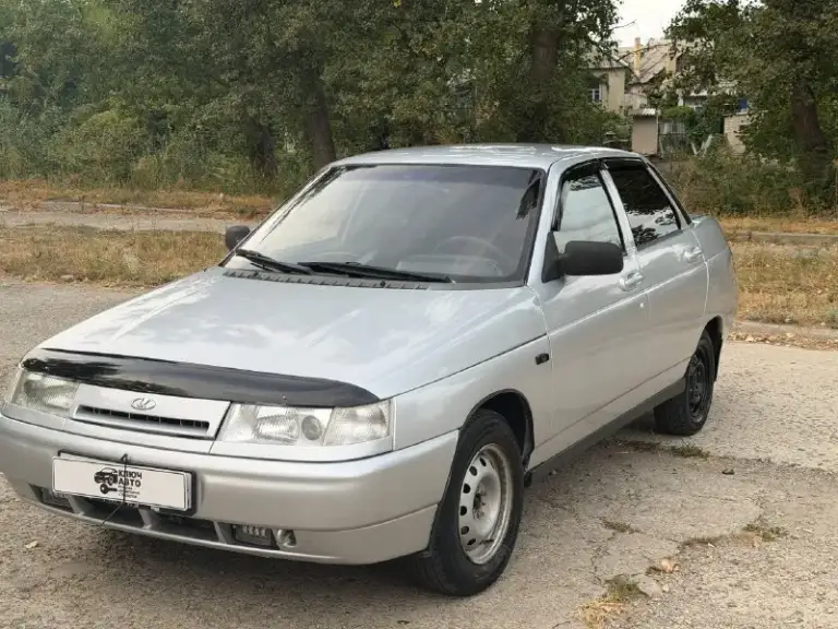 🚀Продам 🔵ваз 2110
➡️Год выпуска: 2002
➡️Объём двигателя: 1.5 л,
➡️Пробег: 200.000 км

✅Автомобиль в хорошем состоянии! По кузову есть возрастные нюансы, коробка переключает отлично. Мотор работает ровно, не троит и не дымит, отличный автомобиль за данную стоимость.

Комплектация:👇
- 2 Эсп
- Магнитола
- Диодные птф
- Подогрев сидений
- Подогрев заднего стекла
📸Предоставляю видео обзор автомобиля по требованию!

🏛Юридически автомобиль чист, никаких штрафов и запретов!

🏢Осмотр: амвросиевка
Для продажи авто могу приехать к вам.

💰Цена:200.000 рублей
Быстрым торг‼️

☎️Телефоны для связи:
+79493391770
+79490789890 - фотография - 1