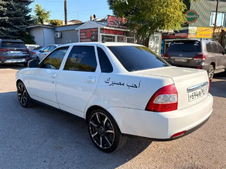 Продам автомобиль lada priora 2012 года выпуска 🚗. Состояние хорошее: пороги и днище без следов коррозии, стаканы целые.
Лед лампы,
Регулировка зеркал
Хорошая музыка
Диски на хорошей резине.
Цена: 350 000 рублей, г. Донецк. Контактный телефон: +79494721215 📞. - фотография - 3