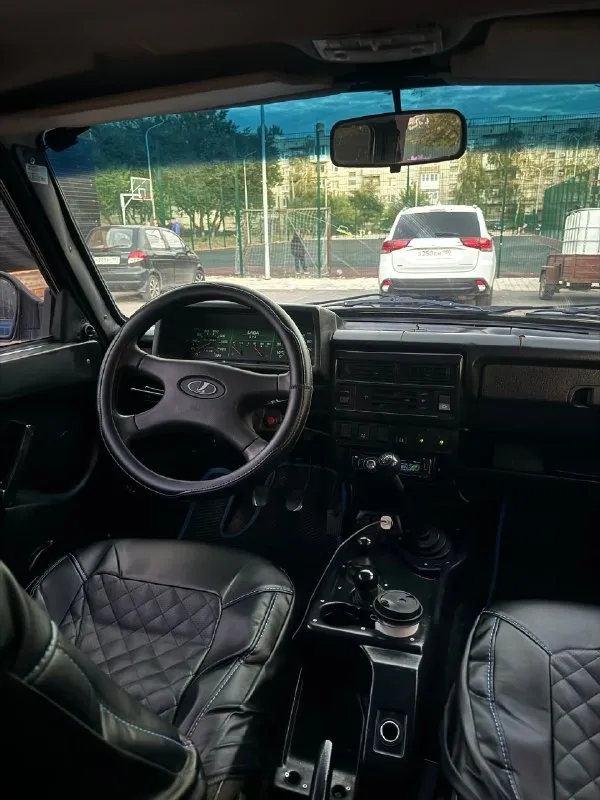 🚙Продам ваз нива 2131 2006г.
☎️+79496767247 (Телеграмм)
Цена 290 000₽ торг у капота
Рассмотрю обмен❗️
Двигатель 1 774 см³ / 80 л. С. Инжектор.
Коробка механика 5-и ступка
Описание:
Двигатель без масложора, тянет как положено, коробка все передачи включаются не вылетают, раздатка исправна, ходовая без вложений.
Кузов не гнилой, в силу возраста имеются не значительные дефекты.
Все стекла родные включая лобовое.
Салон в хорошем опрятном состоянии, стеклоподъемники, противотуманки, музыка, свежая резина.
Документы в полном порядке.
Готова к переоформлению.
📍Машина находится в г. Амвросиевка
📞 🇷🇺 Звоните: +79496767247 - фотография - 7